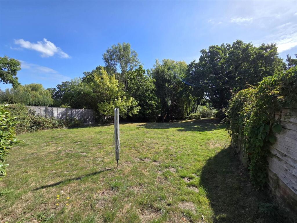 Botley Road, Burridge, Southampton photo 3