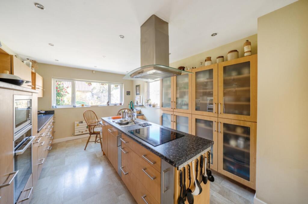 Burton, Lincoln, Lincolnshire, LN1 photo 3
