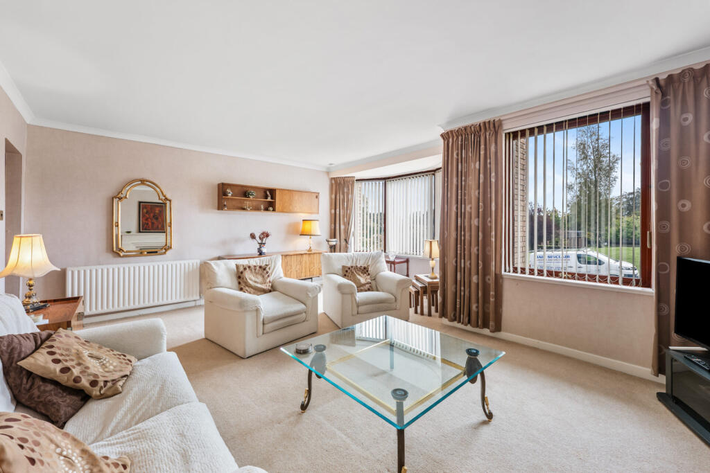 Apartment in Glasgow, East Dunbartonshire - View 5