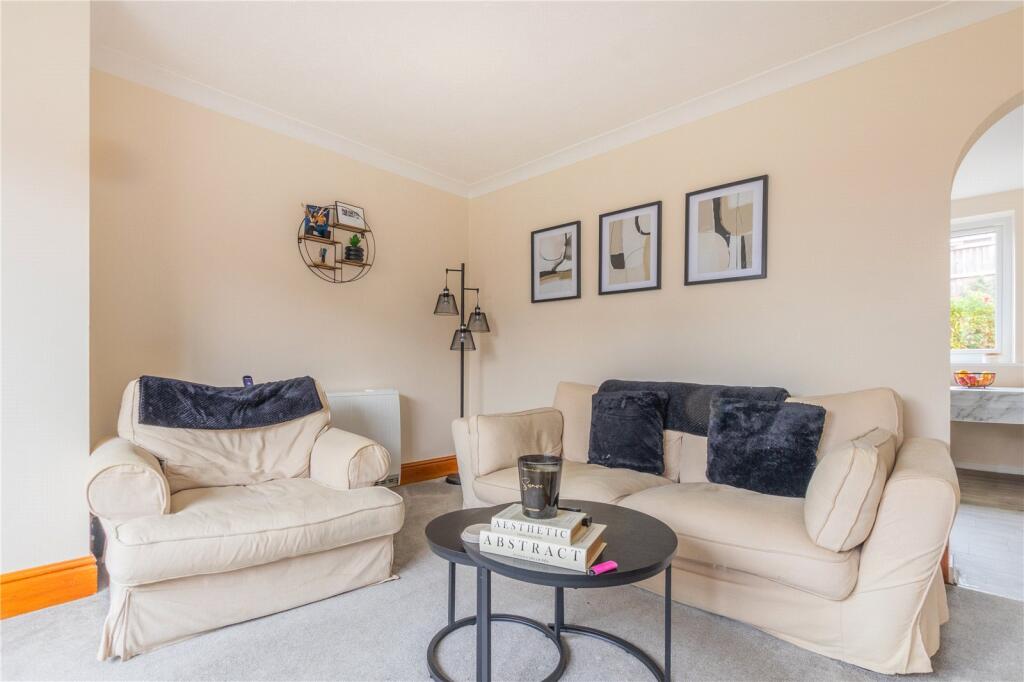 House in Oldham, Greater Manchester - More