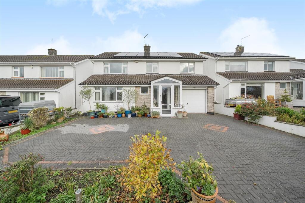 Main image of property: Maesbury Road, Keynsham, Bristol