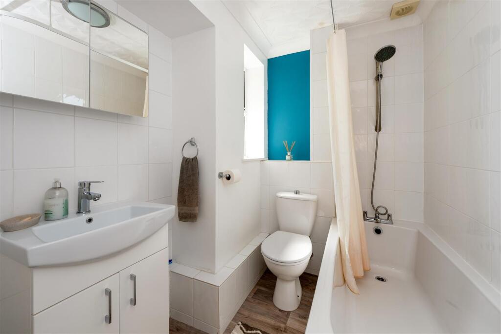 House in Portsmouth - View 5
