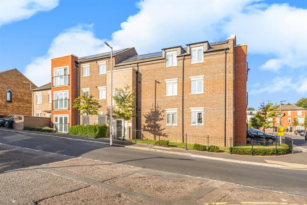 Charles Street, Luton - View 4