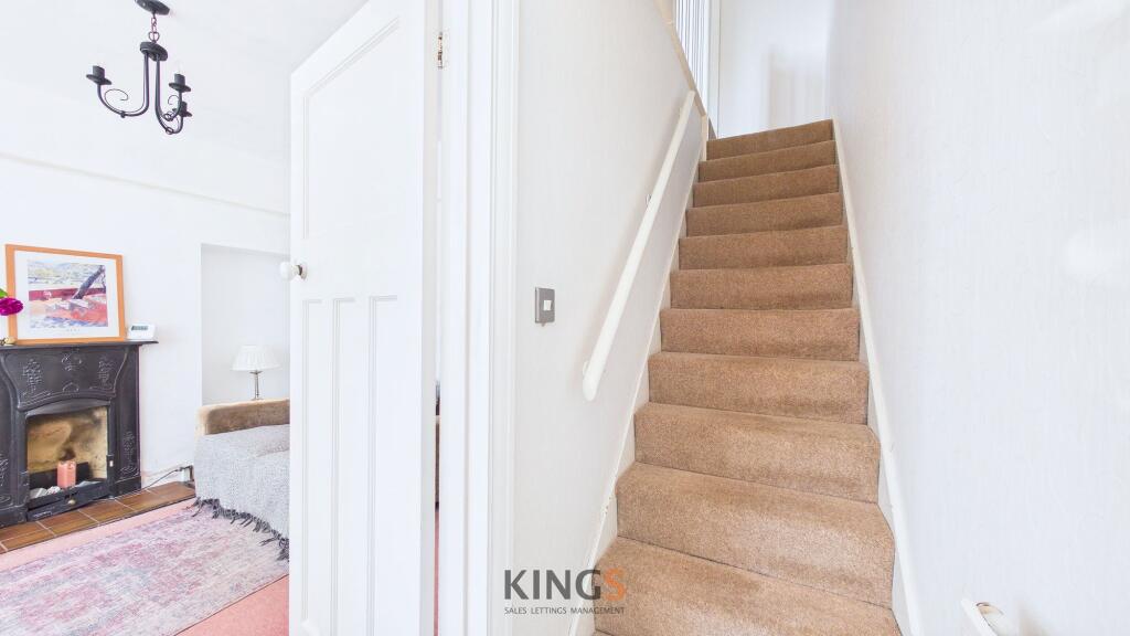 Birchwood Avenue, Hatfield, AL10 - More