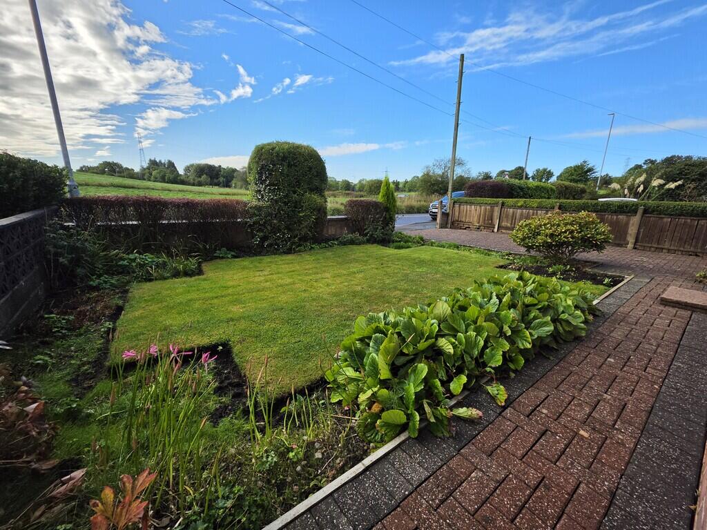 House in Stoke-on-Trent - View 2