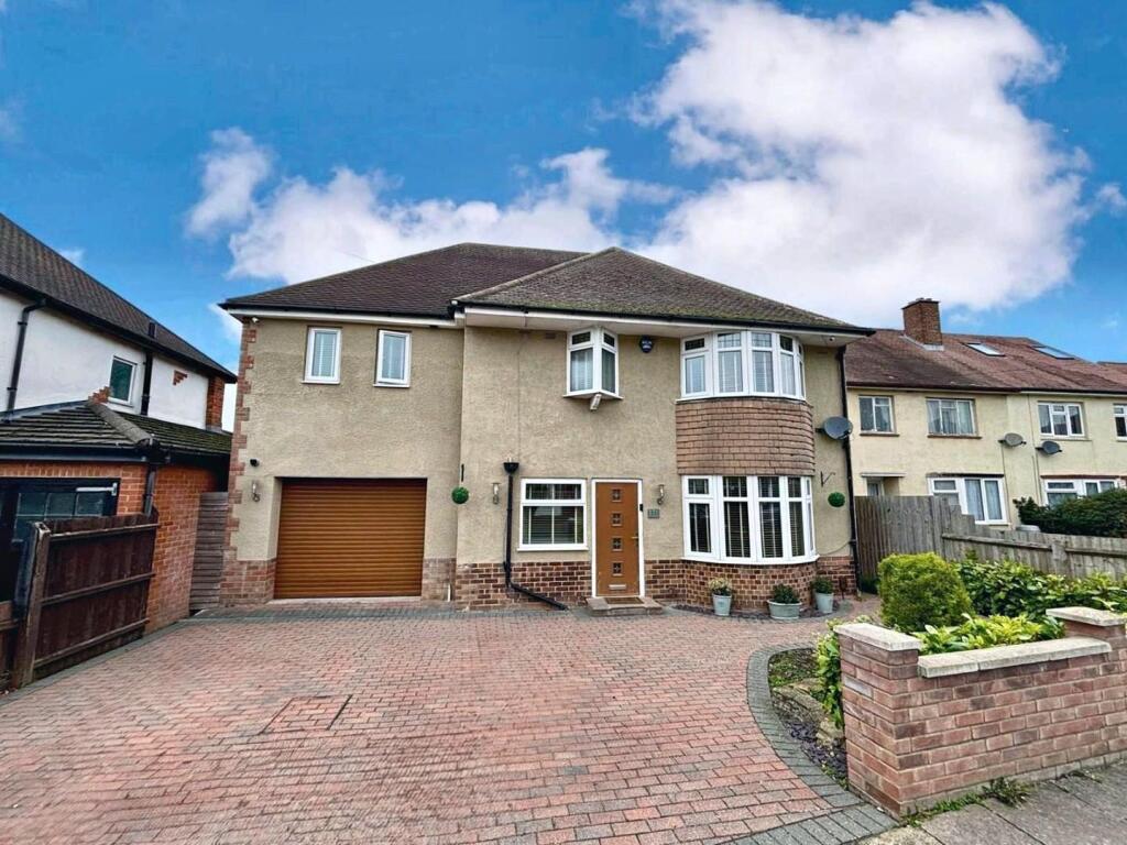 Main image of property: The Headlands, Northampton NN3