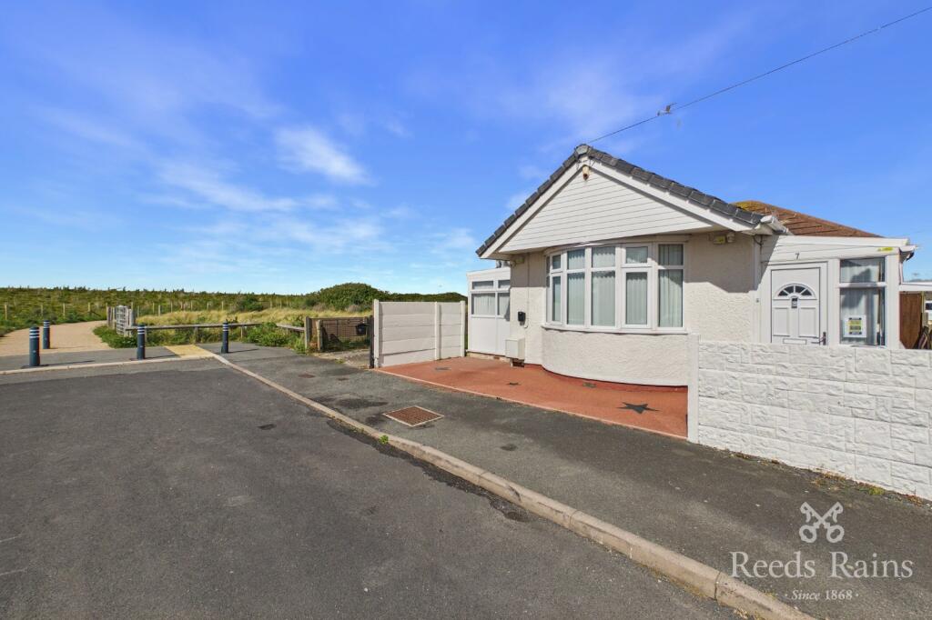 Main image of property: Terfyn Pella Avenue, Rhyl, Denbighshire, LL18
