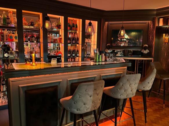 London Bar
