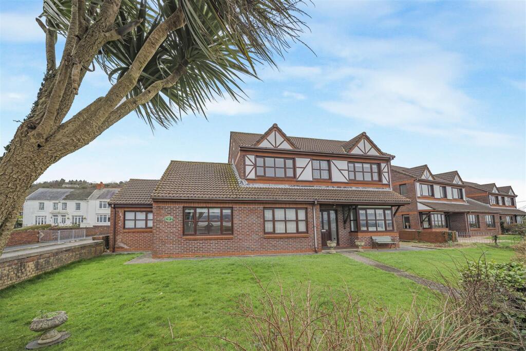 Main image of property: Greenacres, Penclawdd, Swansea