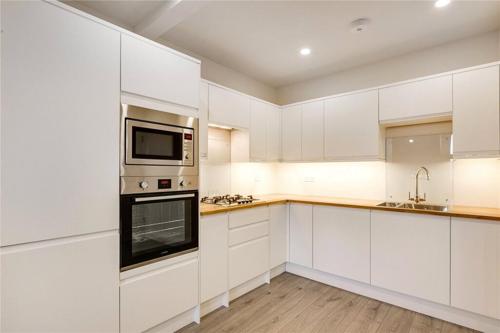 Apartment in London - View 2