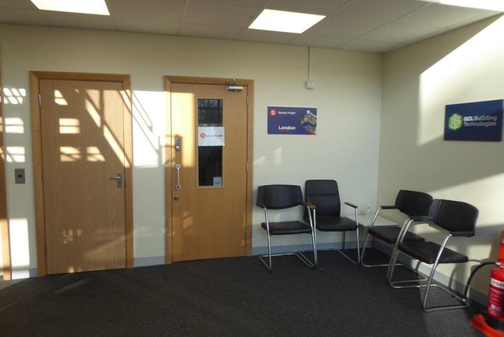 P1060630 p3small.jpg