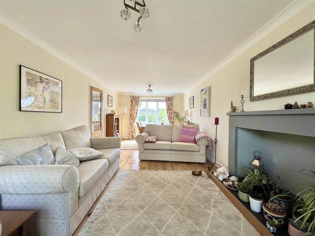 House in Tonbridge - View 4