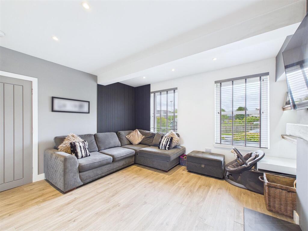 4 Cairngorm Avenue, Aviemore - View 3