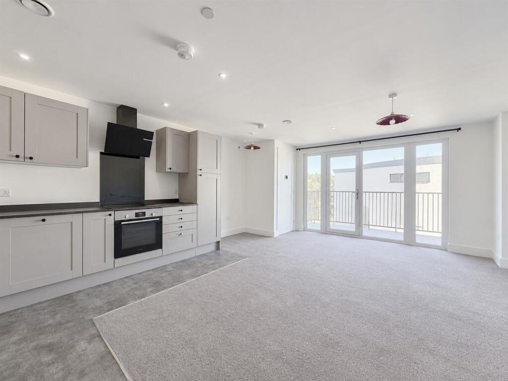 Apartment in Hastings, East Sussex - View 5