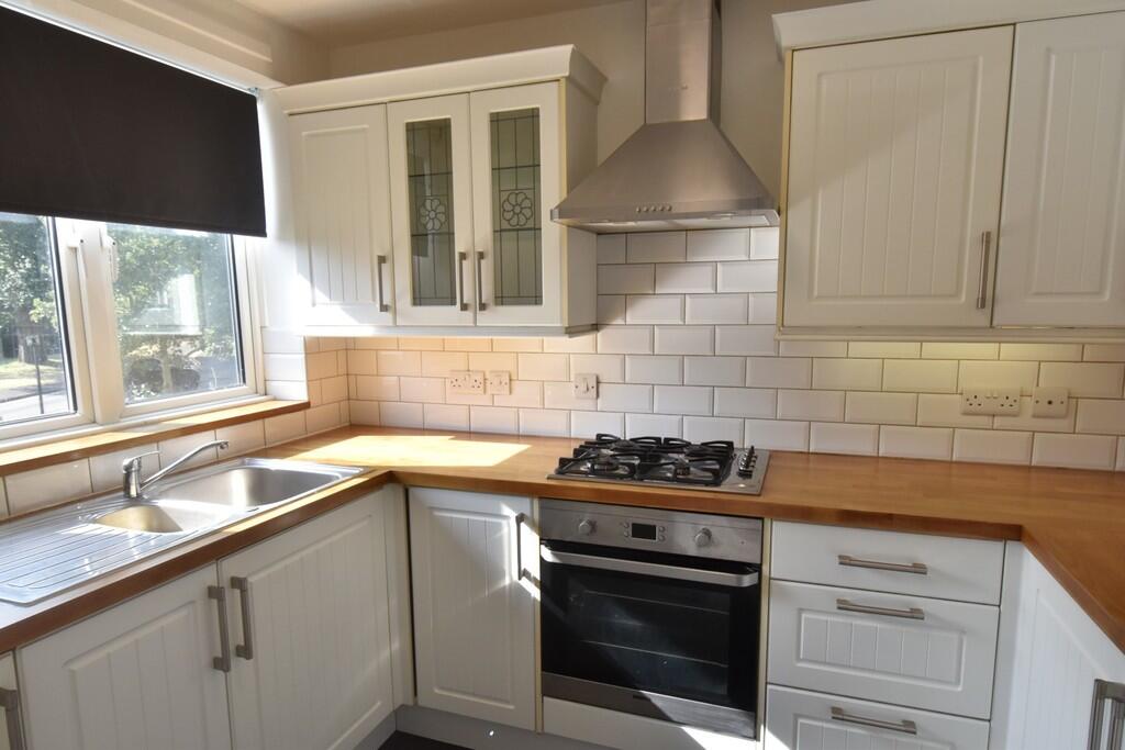Apartment in Hove, Aldrington - View 2