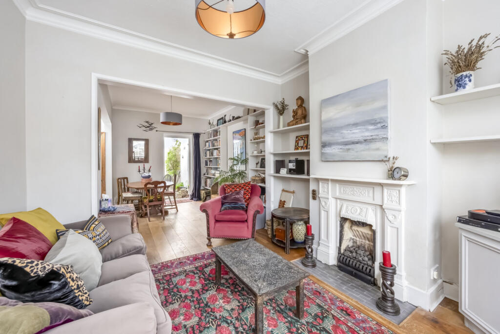 Sussex Road, Worthing, BN11 - View 2