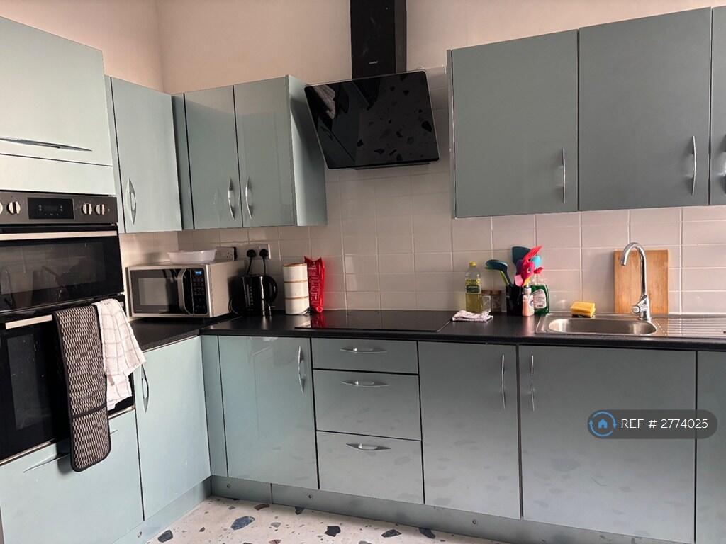 1 bedroom house share for rent