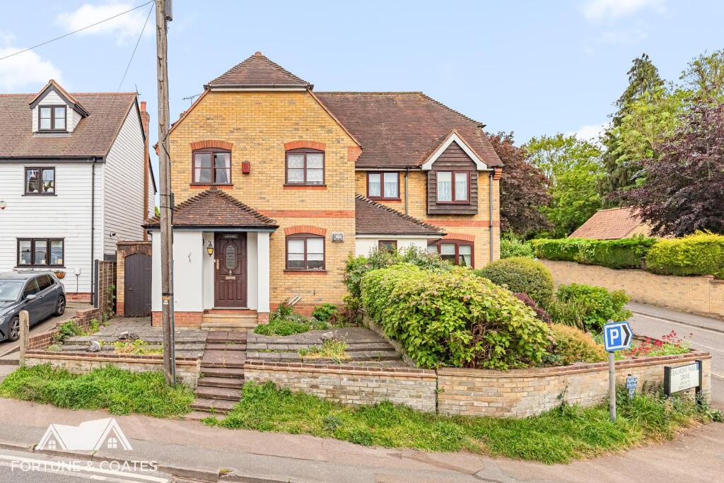 Main image of property: Harlow Road, Roydon, Harlow