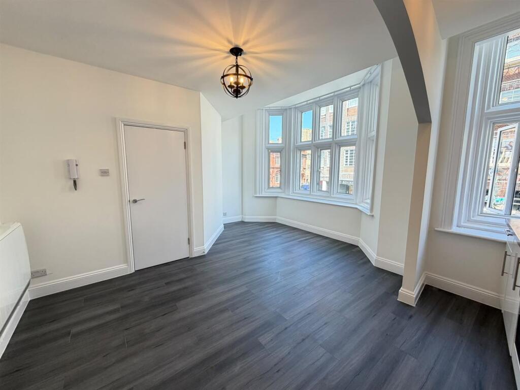 Main image of property: 6 Kings Gate, 10 North Street, Brighton