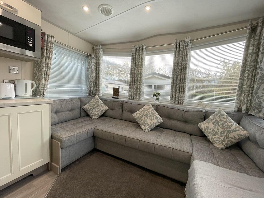 Marsh Road, Tenby, Pembrokeshire, South West Wales, SA70 photo 4