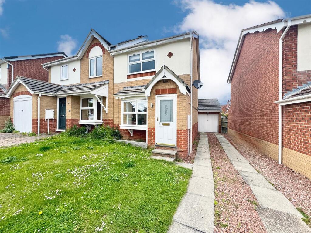 Main image of property: Cennon Grove, Ingleby Barwick