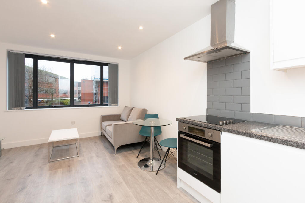 Main image of property: 28 Copenhagen Court, 32 New Street, Basingstoke, RG21 7DT