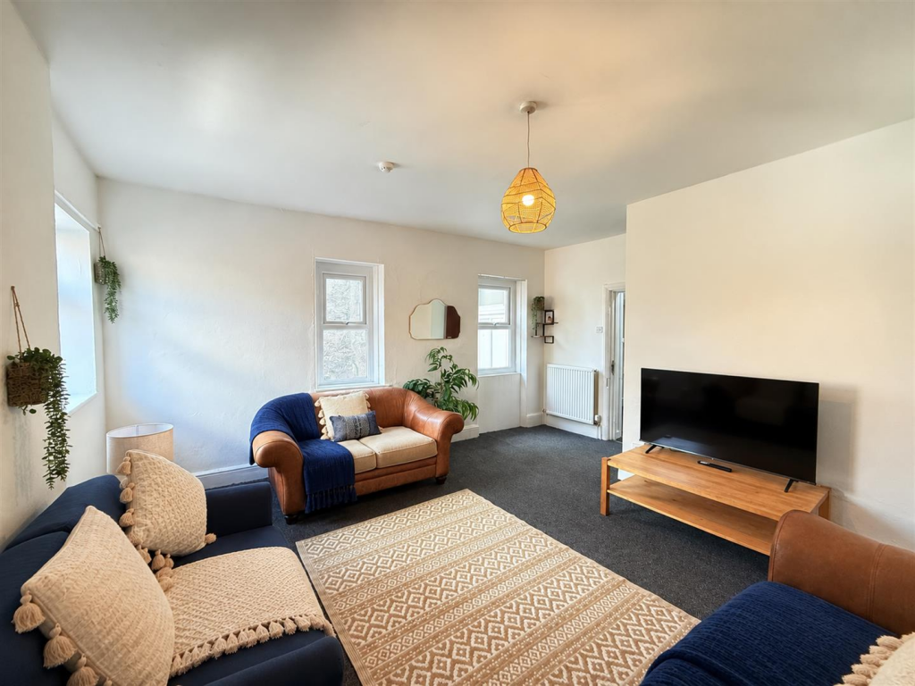 House in Llandudno - View 3