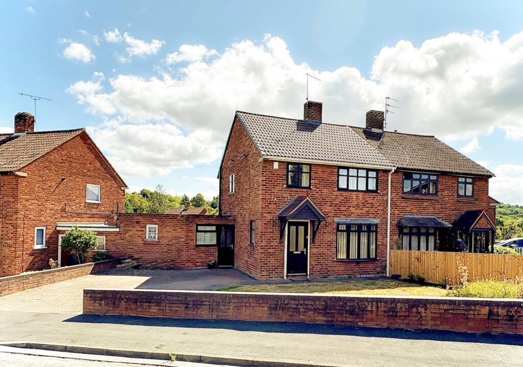 3-bed semi-detached on Sandfield Grove, Dudley, DY3 2RS, £225,000