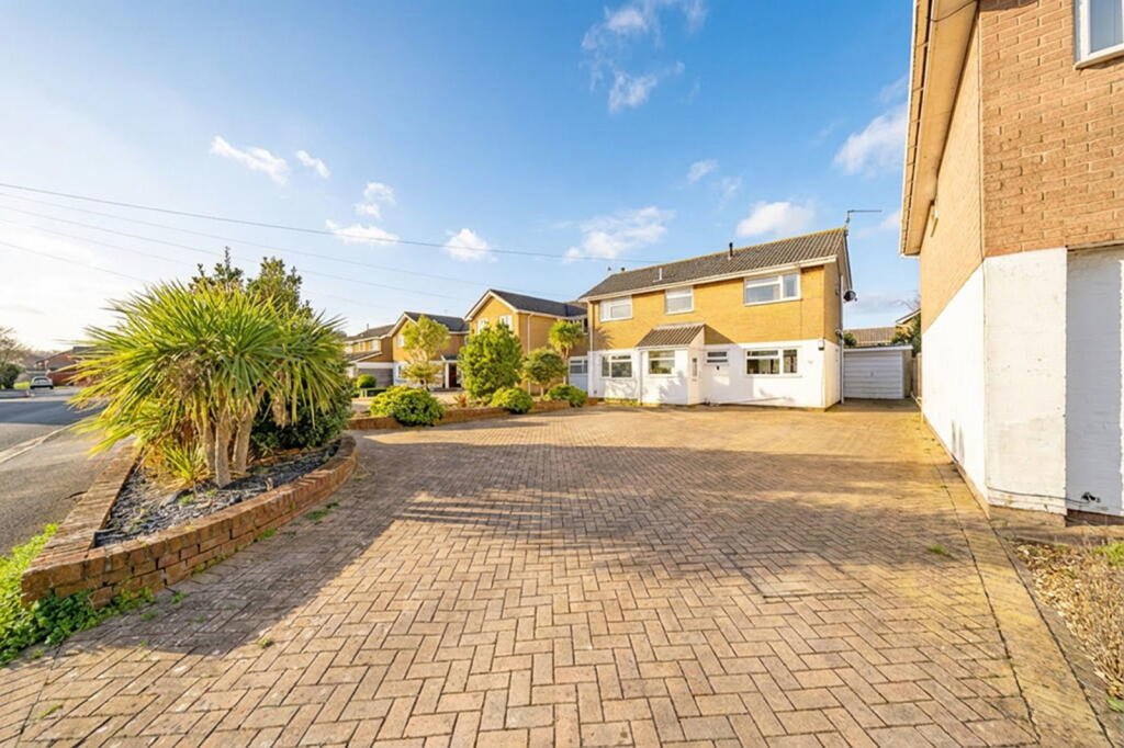 Main image of property: Norfolk Road,Portishead, Bristol,BS20 6YA