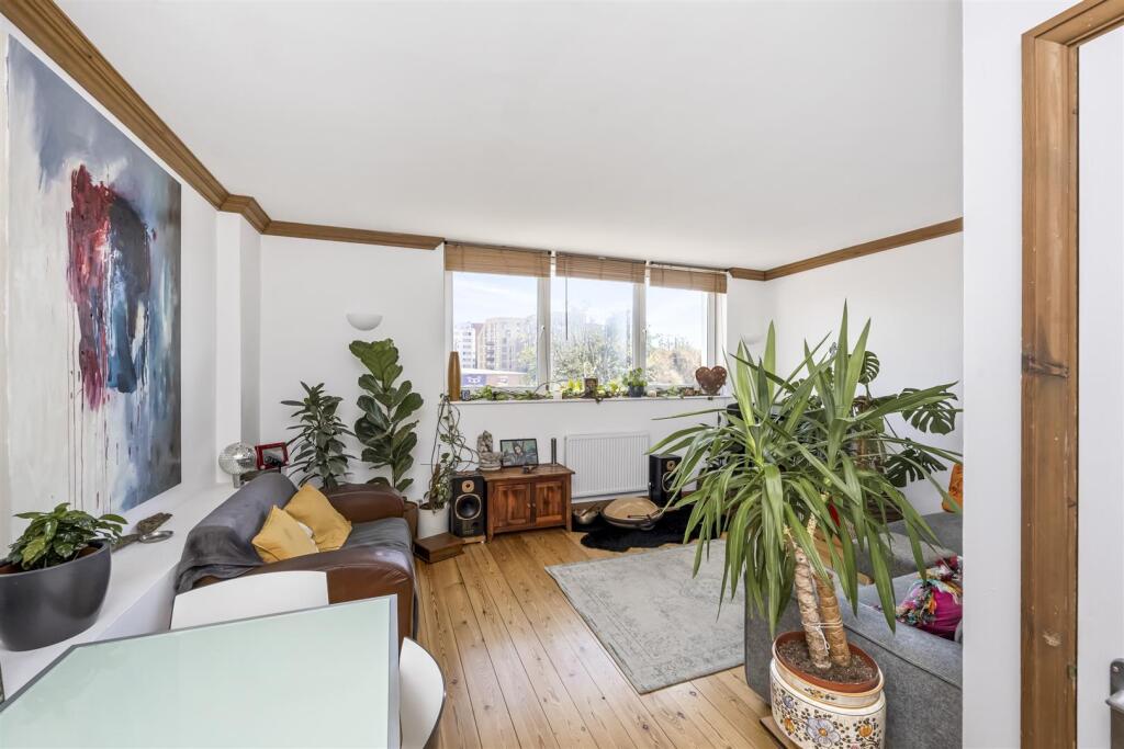 Apartment in Hove, Brighton and Hove - More