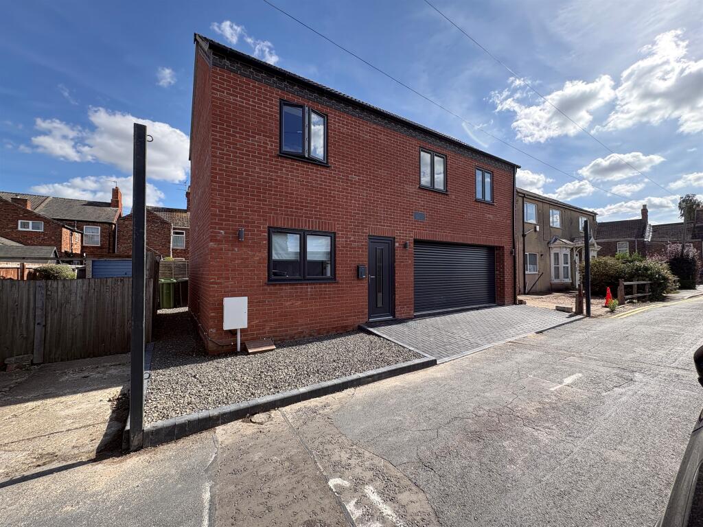 Main image of property: Grand Sluice Lane, Boston