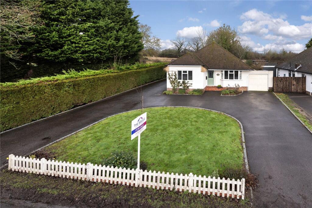 Main image of property: Deveron, Lingfield Road, Edenbridge, Kent, TN8