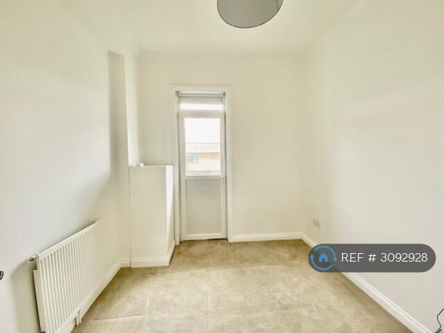 Apartment in Hove, Brunswick - More