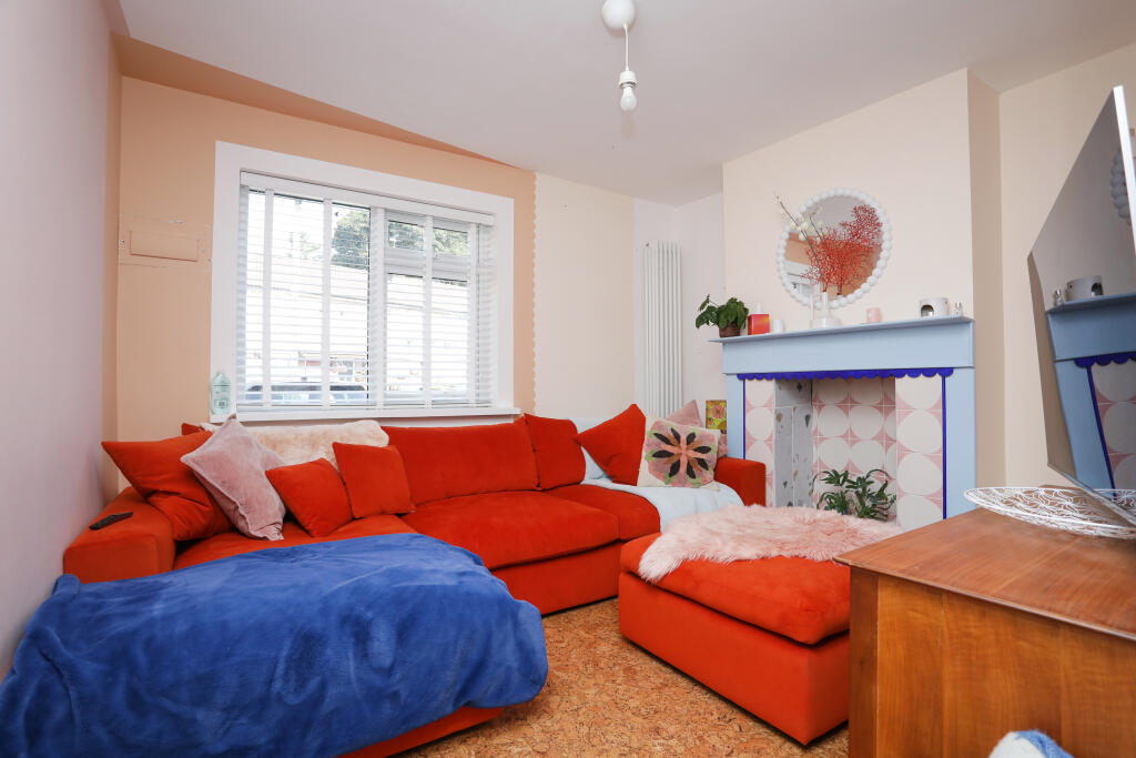 House in Canterbury, Kent - View 3