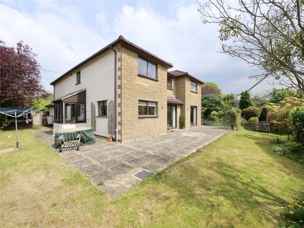 Sutton Park – Spacious Family Home with Incredible Potential, Bishop Sutton photo 2