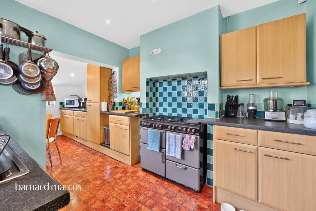 House in London - View 4
