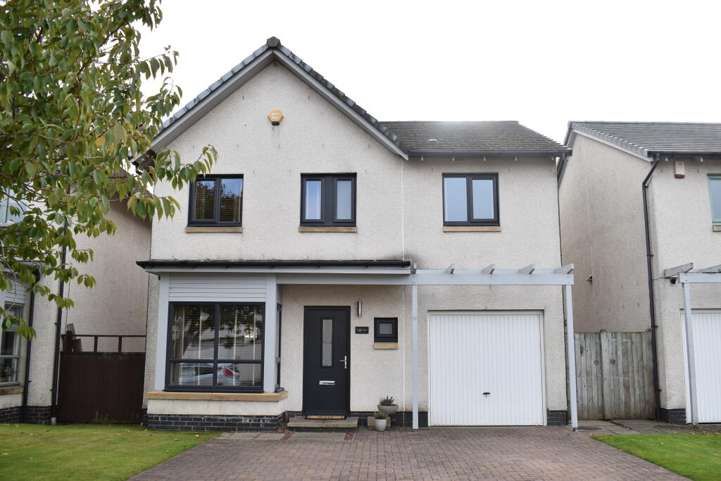 4-bed detached on Muirhouses Crescent, Bo'ness, Falkirk, £329,000