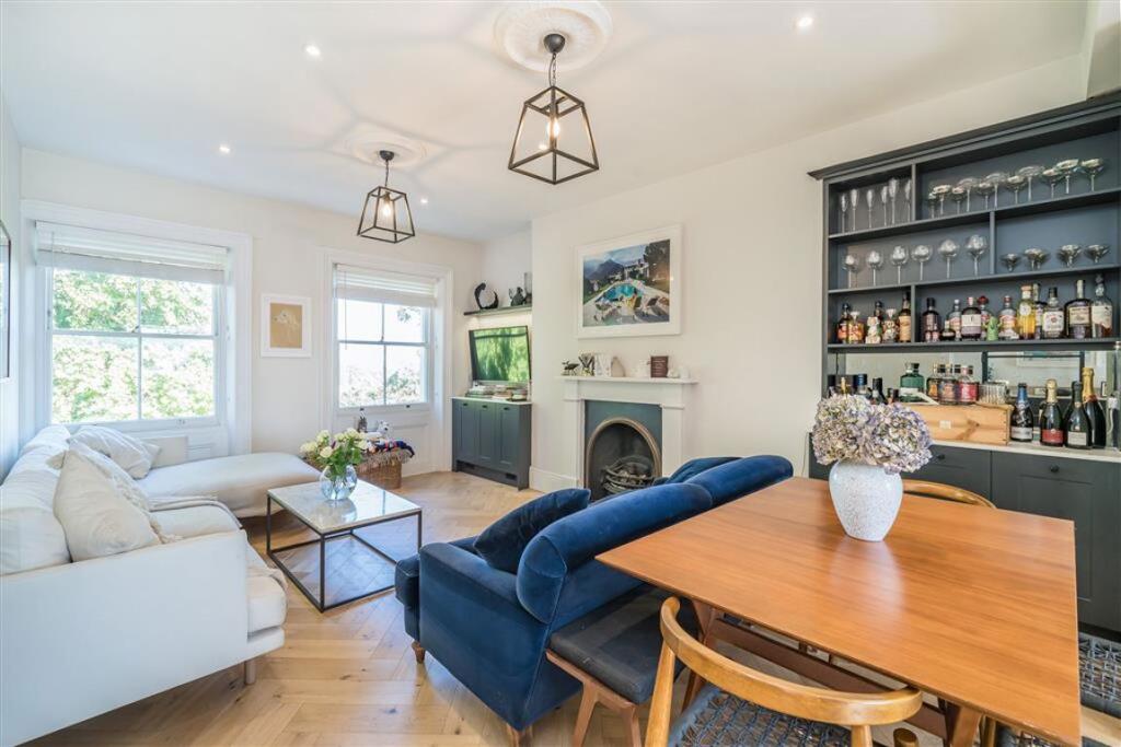 Apartment in London - View 4