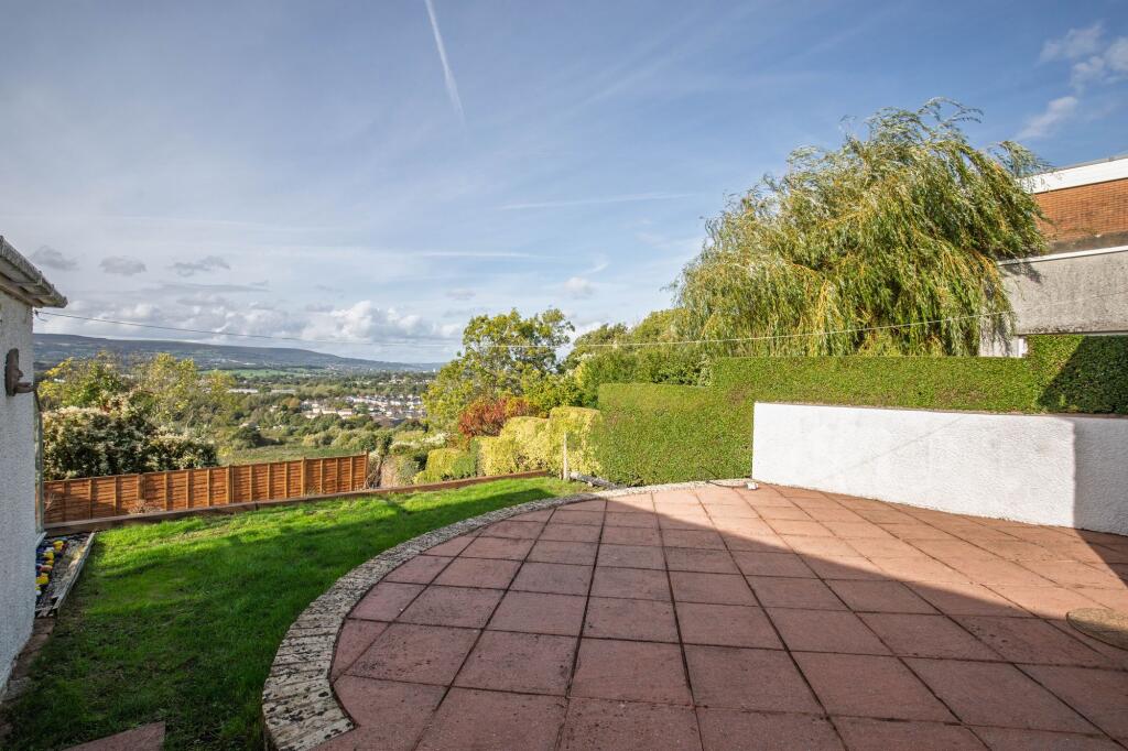 House in Newport - View 2
