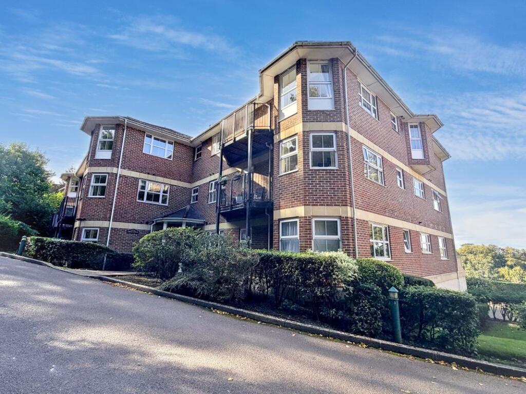 Main image of property: 3 Frost House, Chesham Road, Berkhamsted, Hertfordshire, HP4 3AY