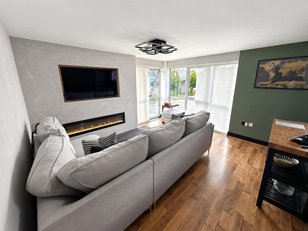 Apartment in Bristol - View 2