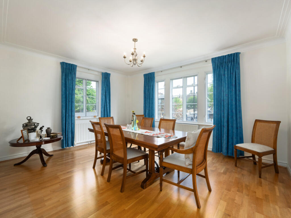 Hamilton Court, Maida Vale, London, W9 photo 3
