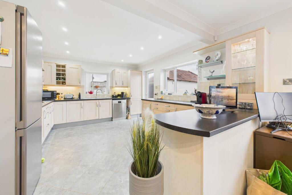 Roman Road, Broadstone, Dorset, BH18 - View 3