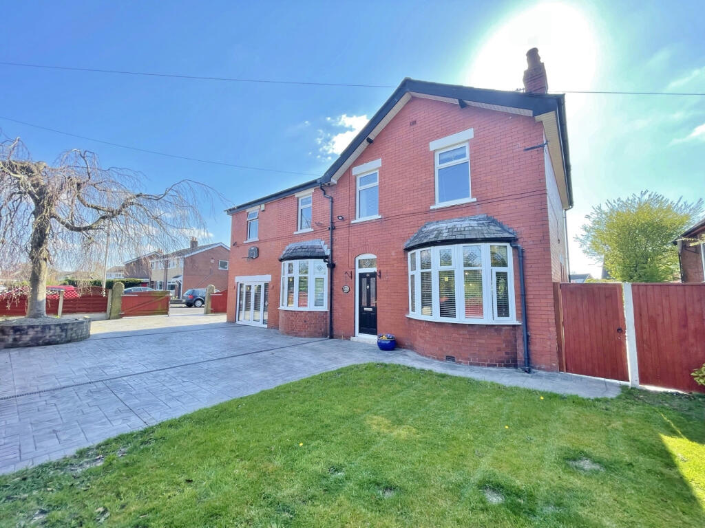 Studholme Crescent,  Preston, PR1