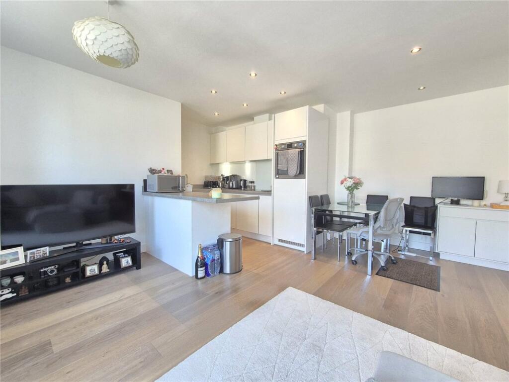 Apartment in London, Broom Hill, Goddington - More
