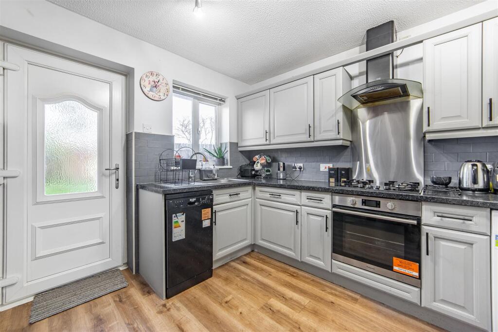 Meadowbank, Dudley, NE23 photo 4