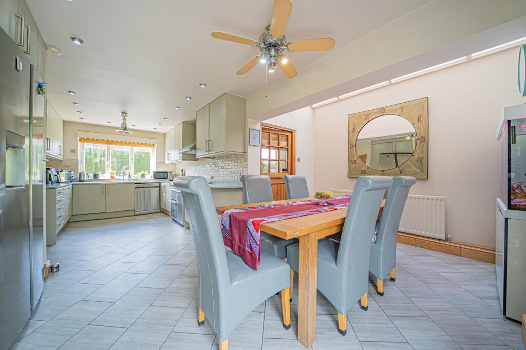 Paradise Lane, Birmingham, B28 - More