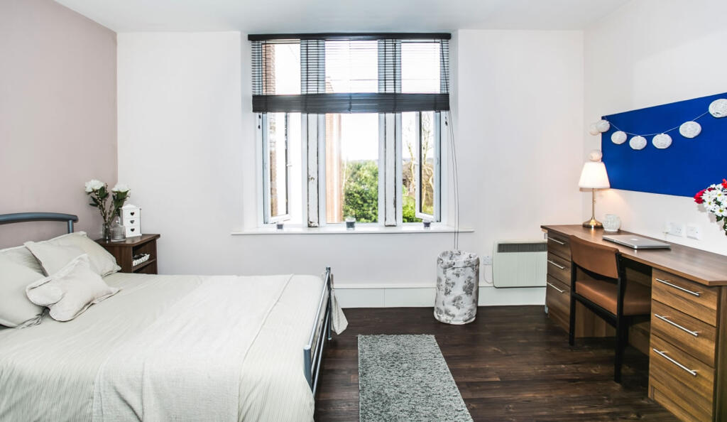 St Ann's Lodge, St Ann's Lane, Leeds, LS4 2SE - View 2