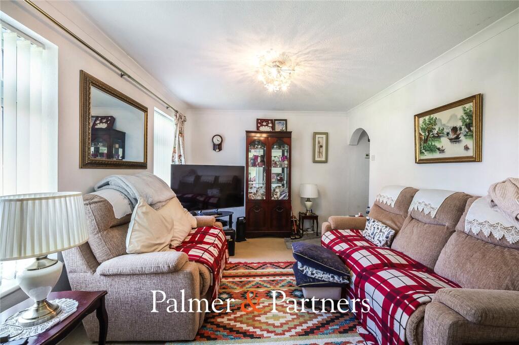 Peggotty Close, Chelmsford, Essex, CM1 - View 5
