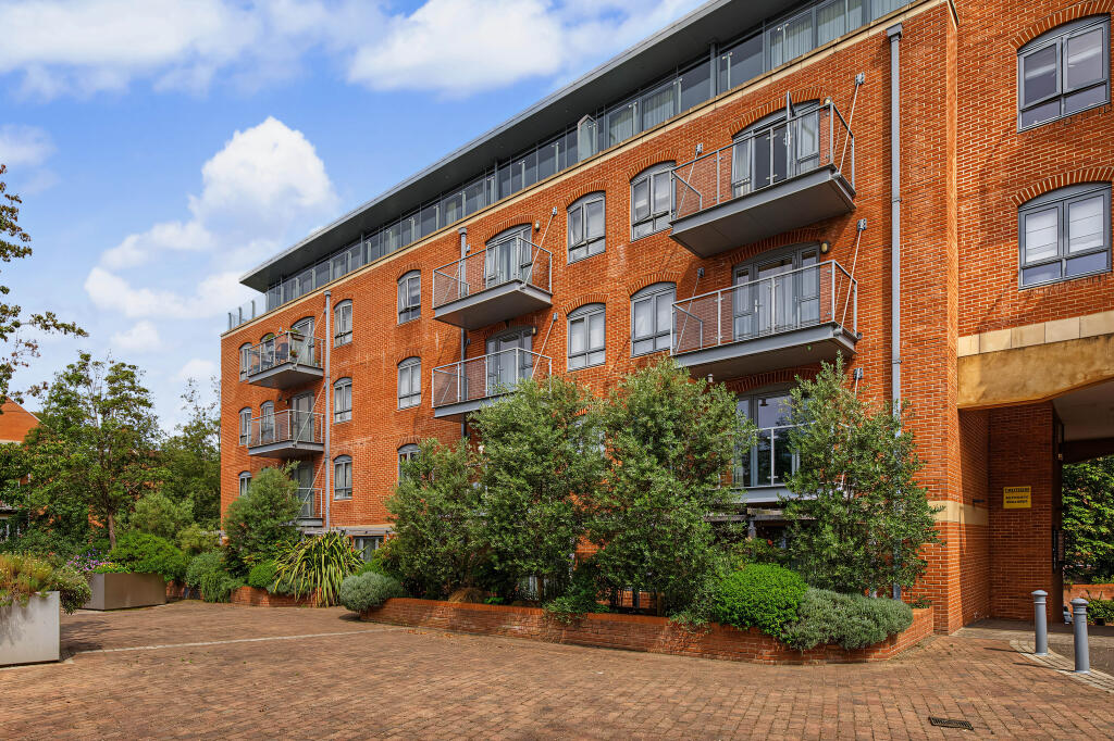 Main image of property: Fettlers House, Walton Well Road